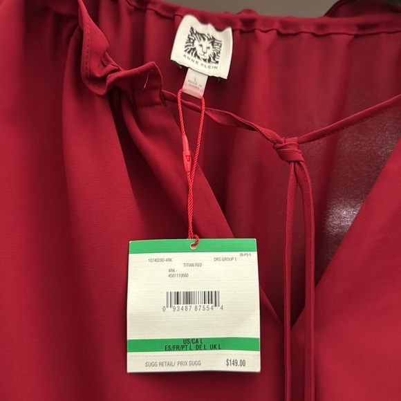 Beautiful red dress elastic waist. Great for a nice summer date. - Picture 2 of 3